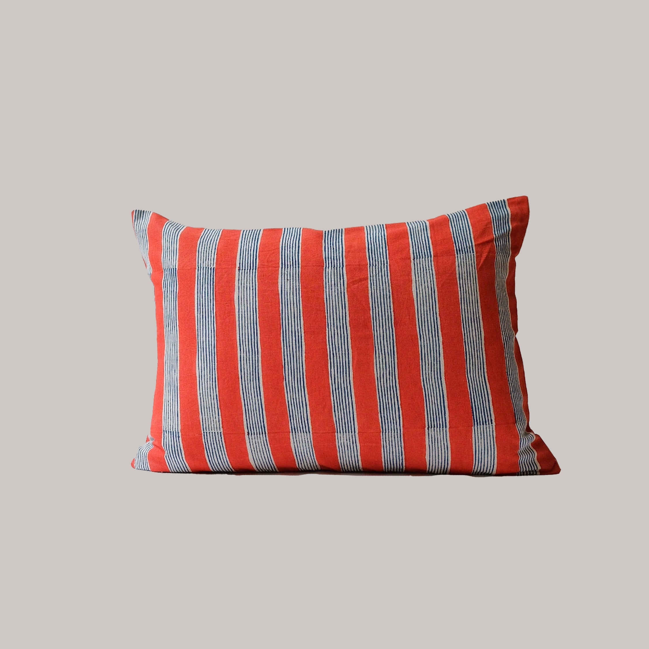 Indu Cushion